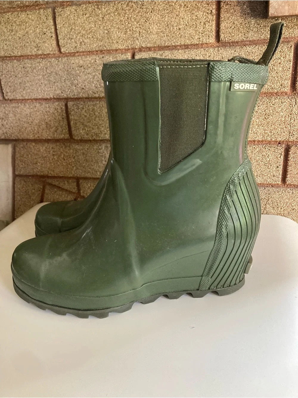 Sorel Olive Green Wedge Rain Boots